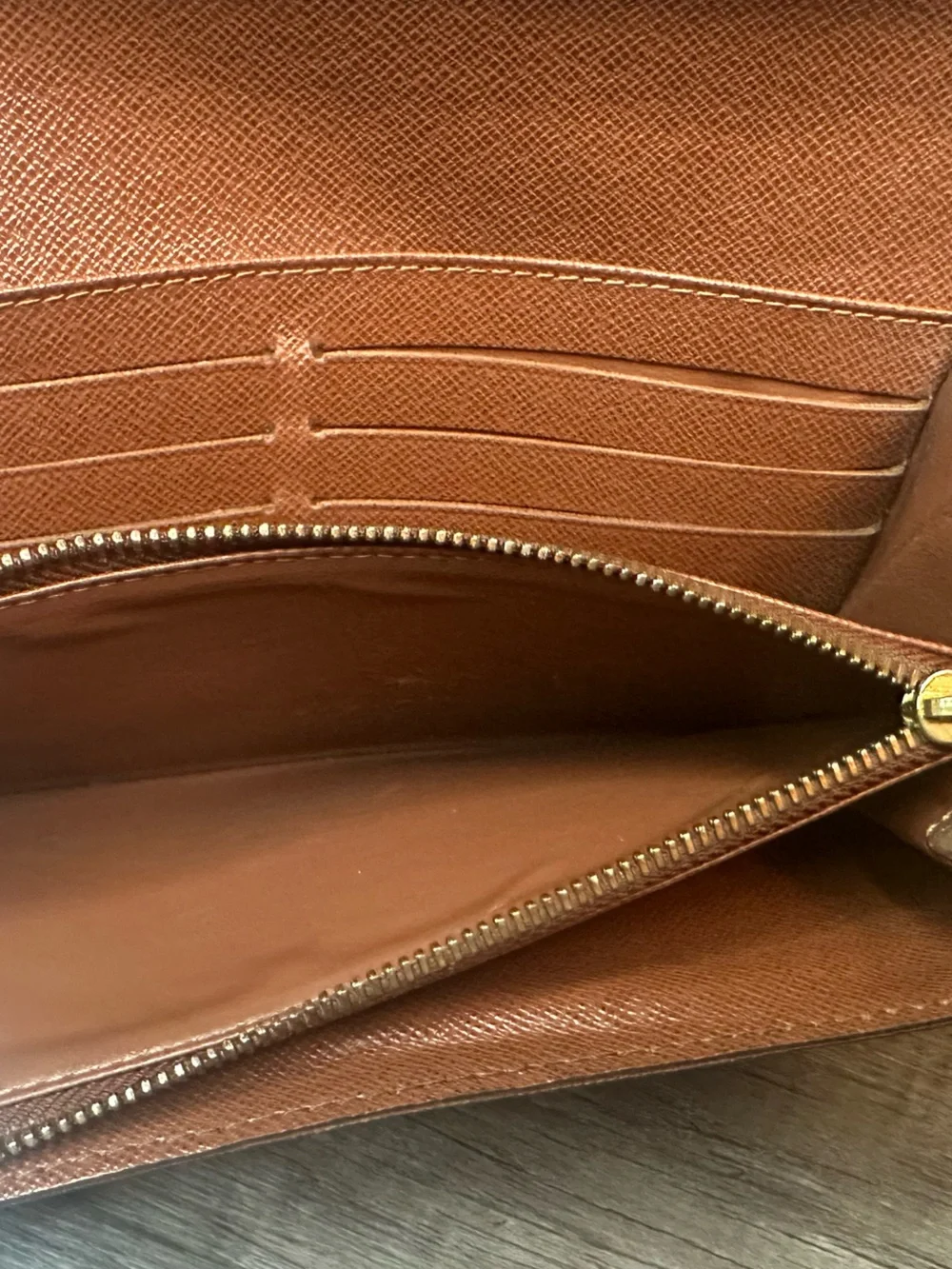 Louis Vuitton Monogram Sarah Wallet - Picture 7 of 13